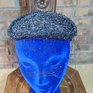 Vintage 1940's or 50's straw, beaded and veiled ladies hat.